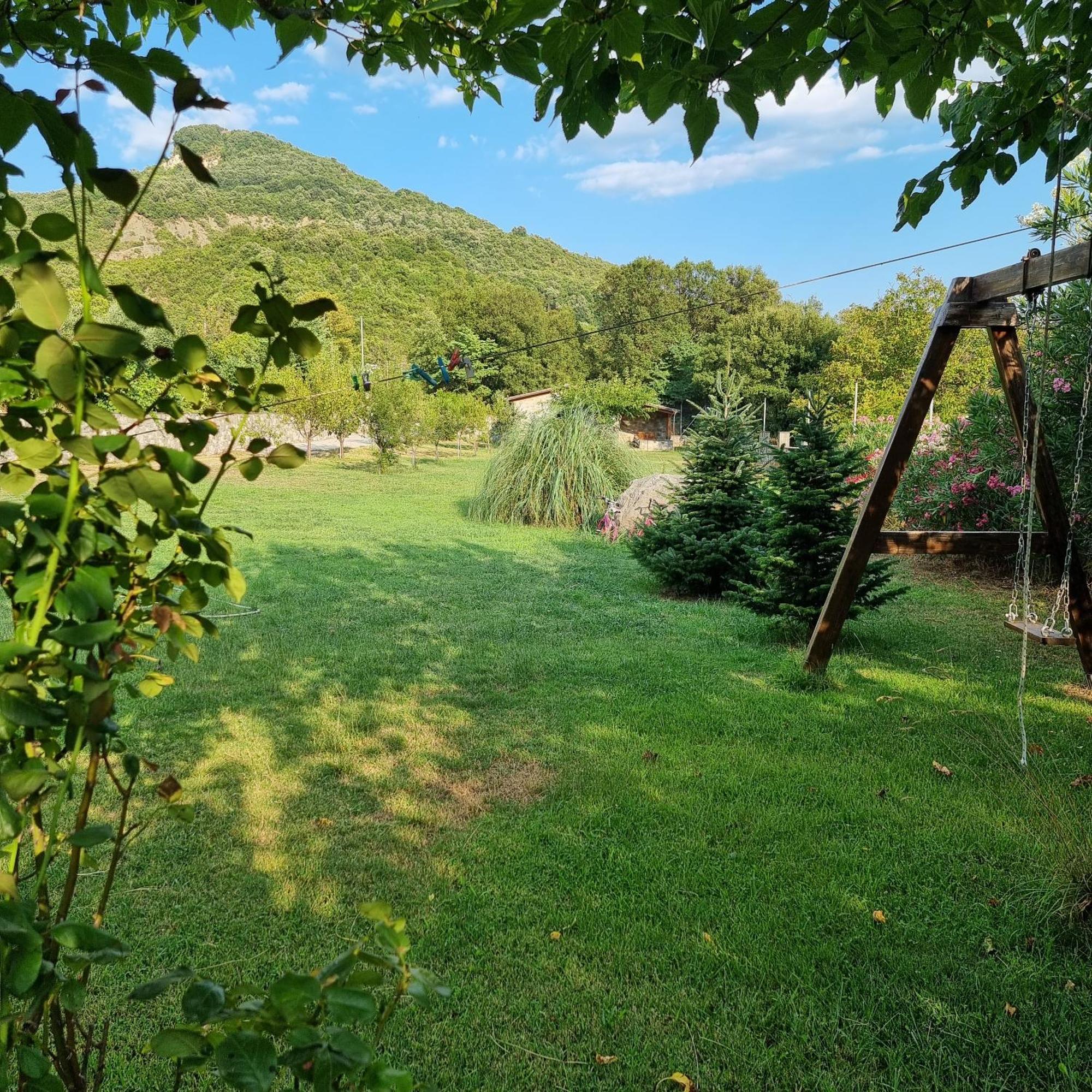 House With Big Garden And Barbeque In Nature Vourgareli المظهر الخارجي الصورة