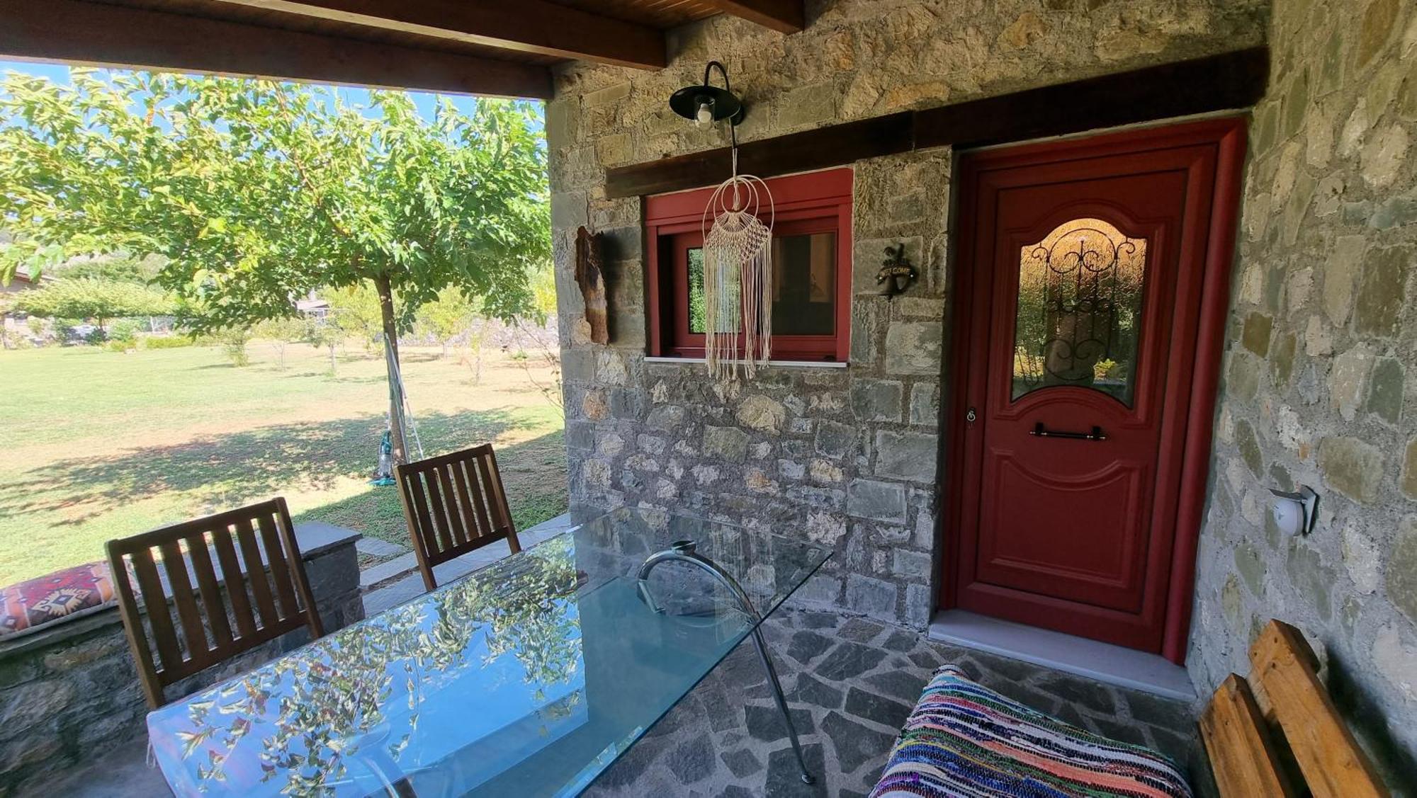 House With Big Garden And Barbeque In Nature Vourgareli المظهر الخارجي الصورة