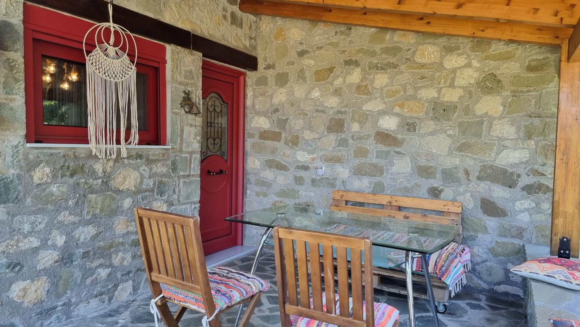 House With Big Garden And Barbeque In Nature Vourgareli المظهر الخارجي الصورة